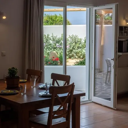 Youkali Naxos * Stelida (Naxos)